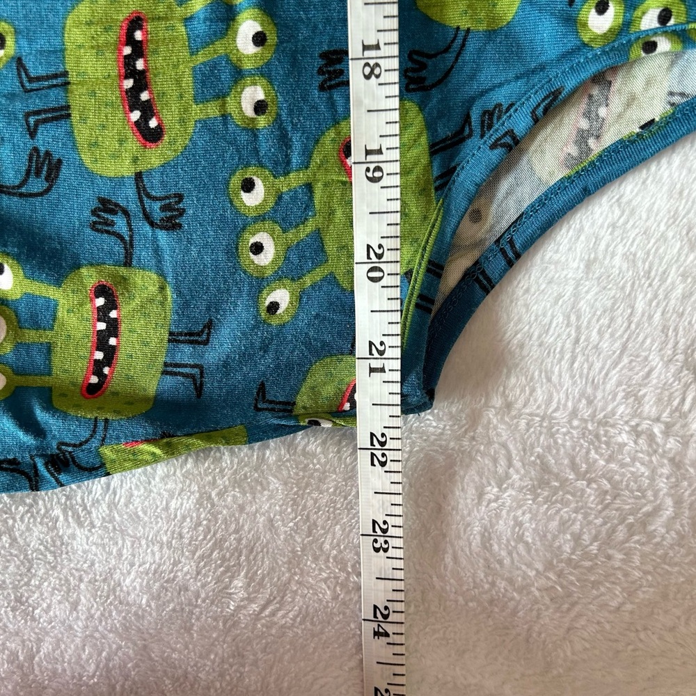 EUC alien tank top - Picture 5 of 6